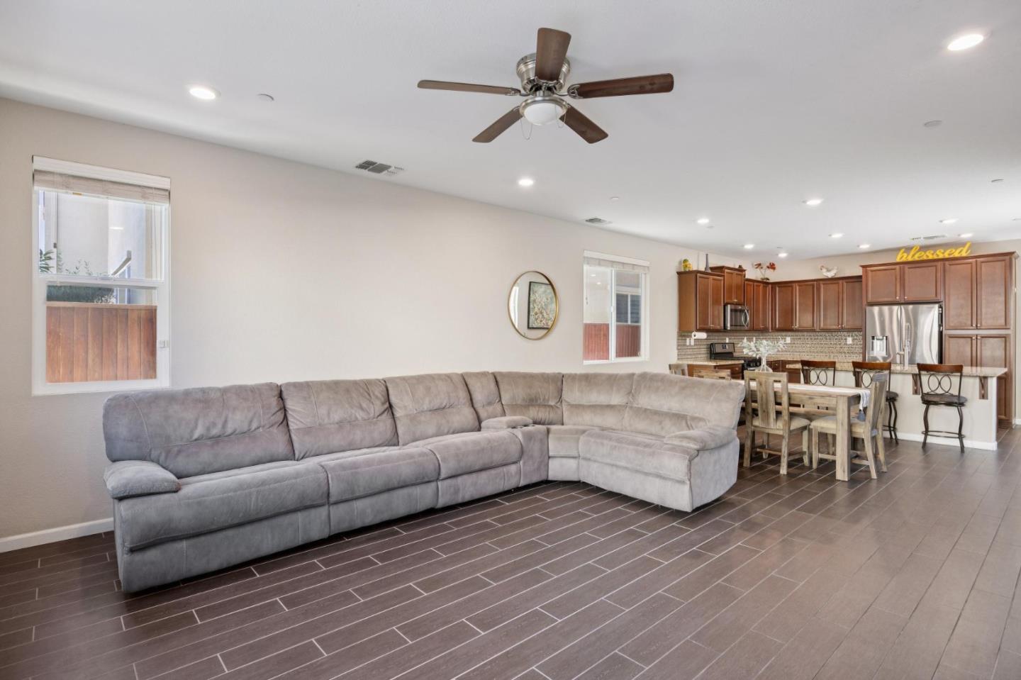 Detail Gallery Image 26 of 75 For 2521 Apricot Way, Gilroy,  CA 95020 - 3 Beds | 2/1 Baths