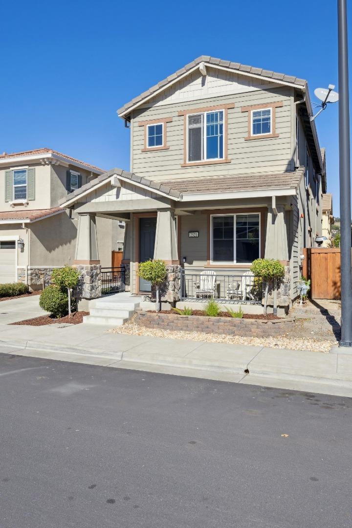 Detail Gallery Image 3 of 75 For 2521 Apricot Way, Gilroy,  CA 95020 - 3 Beds | 2/1 Baths