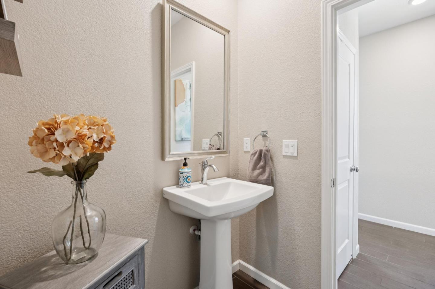 Detail Gallery Image 34 of 75 For 2521 Apricot Way, Gilroy,  CA 95020 - 3 Beds | 2/1 Baths