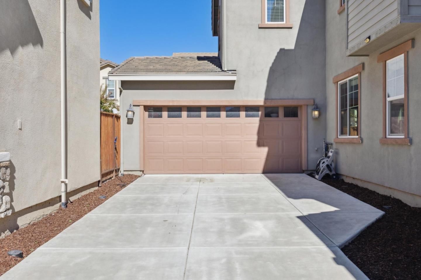 Detail Gallery Image 5 of 75 For 2521 Apricot Way, Gilroy,  CA 95020 - 3 Beds | 2/1 Baths