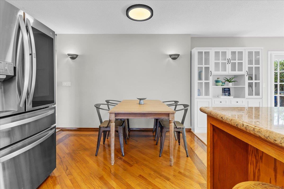 Detail Gallery Image 12 of 44 For 2304 Mattison Ln, Santa Cruz,  CA 95062 - 3 Beds | 2 Baths