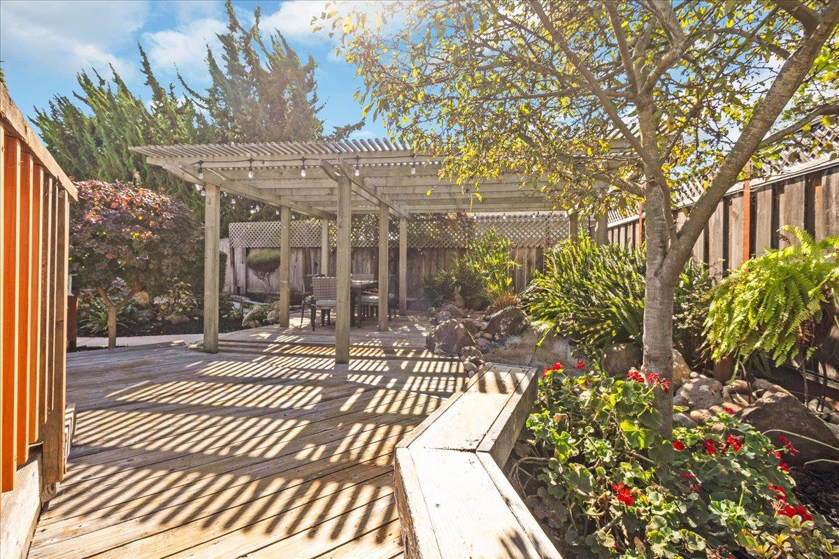 Detail Gallery Image 34 of 44 For 2304 Mattison Ln, Santa Cruz,  CA 95062 - 3 Beds | 2 Baths