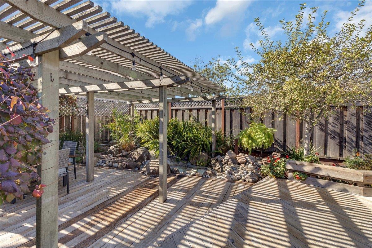 Detail Gallery Image 35 of 44 For 2304 Mattison Ln, Santa Cruz,  CA 95062 - 3 Beds | 2 Baths