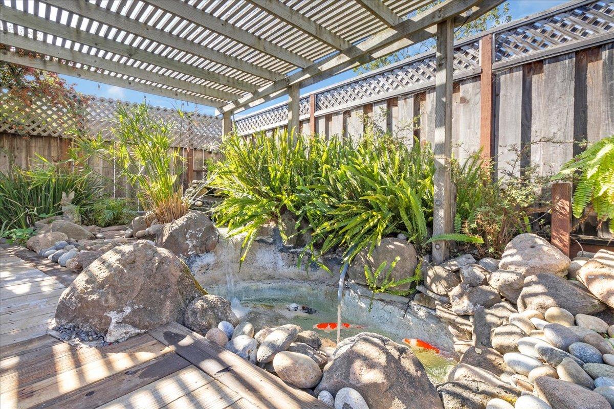 Detail Gallery Image 36 of 44 For 2304 Mattison Ln, Santa Cruz,  CA 95062 - 3 Beds | 2 Baths