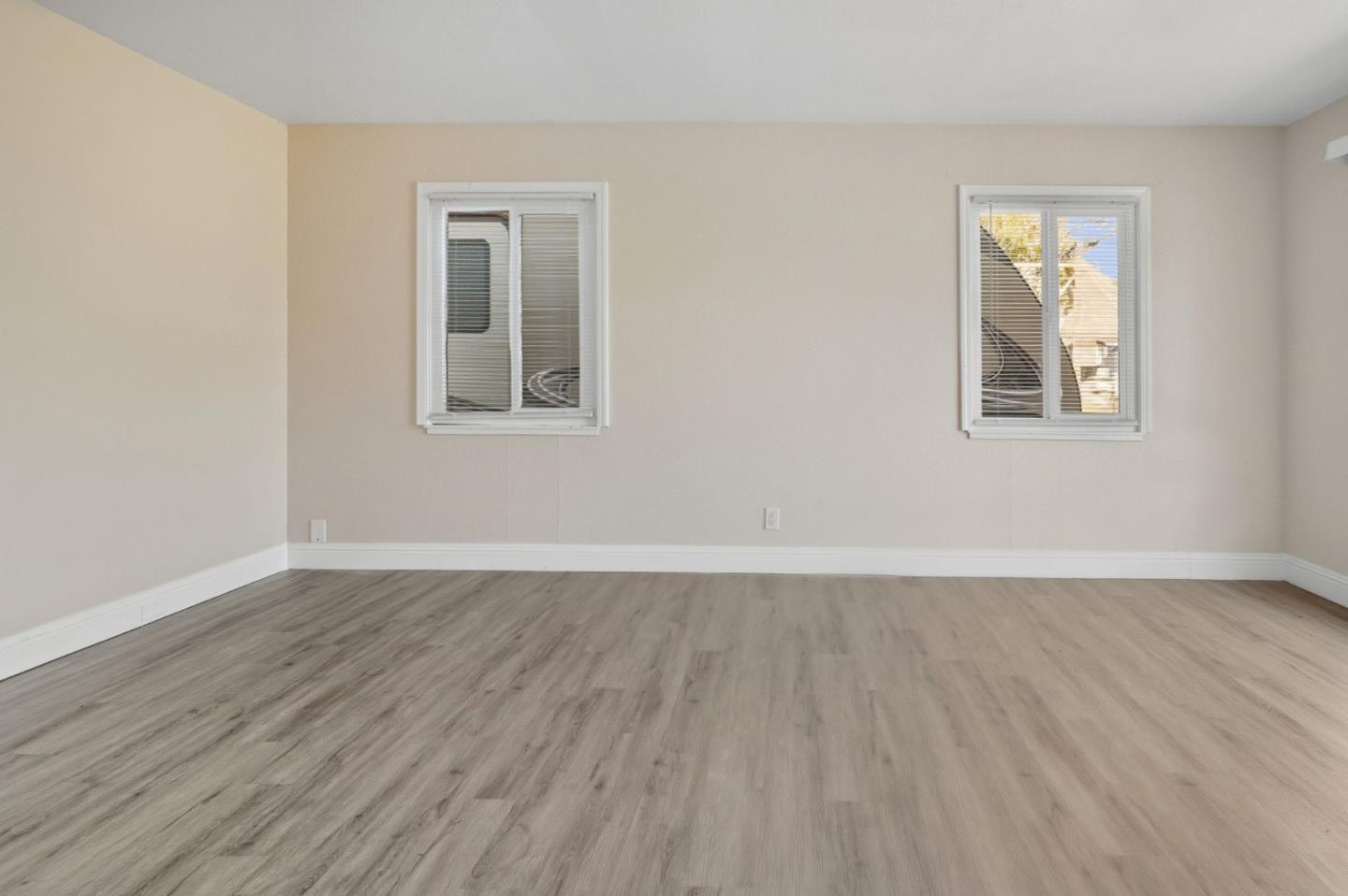 Detail Gallery Image 19 of 43 For 957 Oakwood Ave, Vallejo,  CA 94591 - 4 Beds | 1 Baths