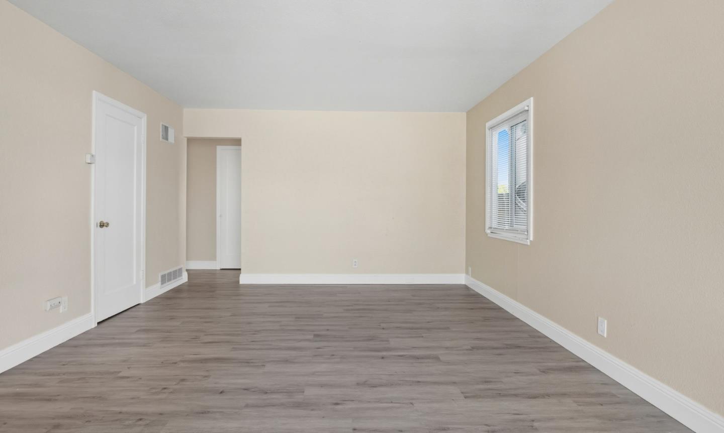 Detail Gallery Image 21 of 43 For 957 Oakwood Ave, Vallejo,  CA 94591 - 4 Beds | 1 Baths