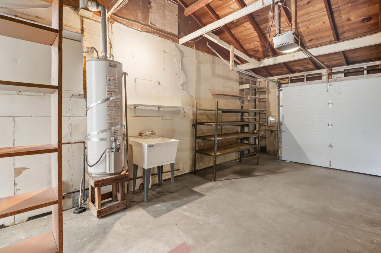 Detail Gallery Image 35 of 43 For 957 Oakwood Ave, Vallejo,  CA 94591 - 4 Beds | 1 Baths