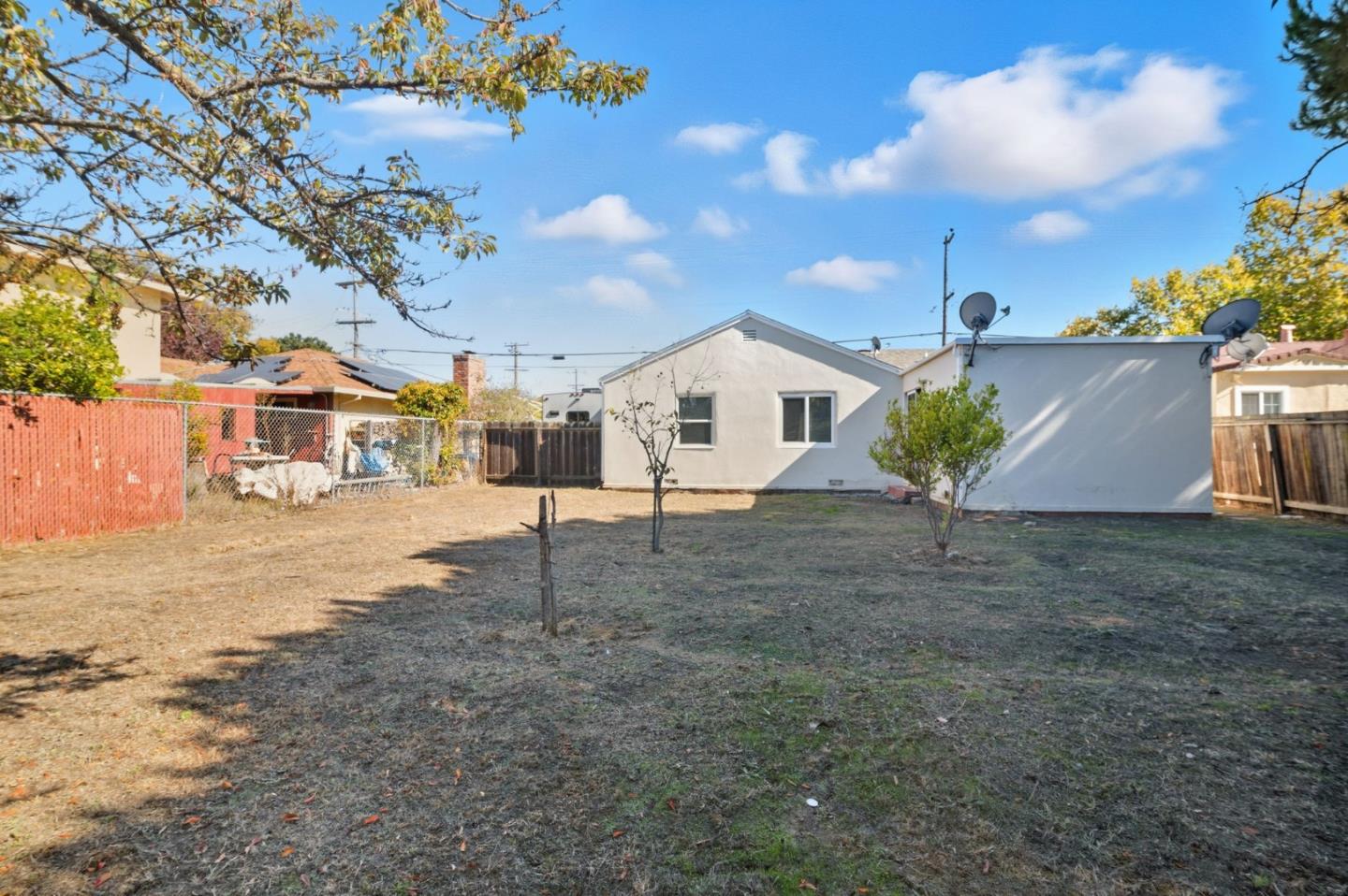 Detail Gallery Image 38 of 43 For 957 Oakwood Ave, Vallejo,  CA 94591 - 4 Beds | 1 Baths