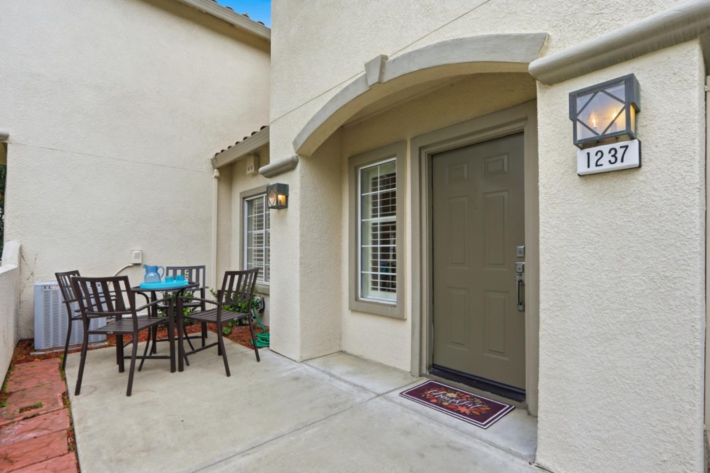 Detail Gallery Image 7 of 43 For 1237 Altissimo Pl, San Jose,  CA 95131 - 3 Beds | 3 Baths