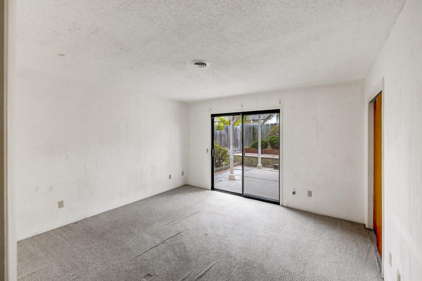 Detail Gallery Image 25 of 51 For 146 Seafoam Ave, Monterey,  CA 93940 - 4 Beds | 2 Baths