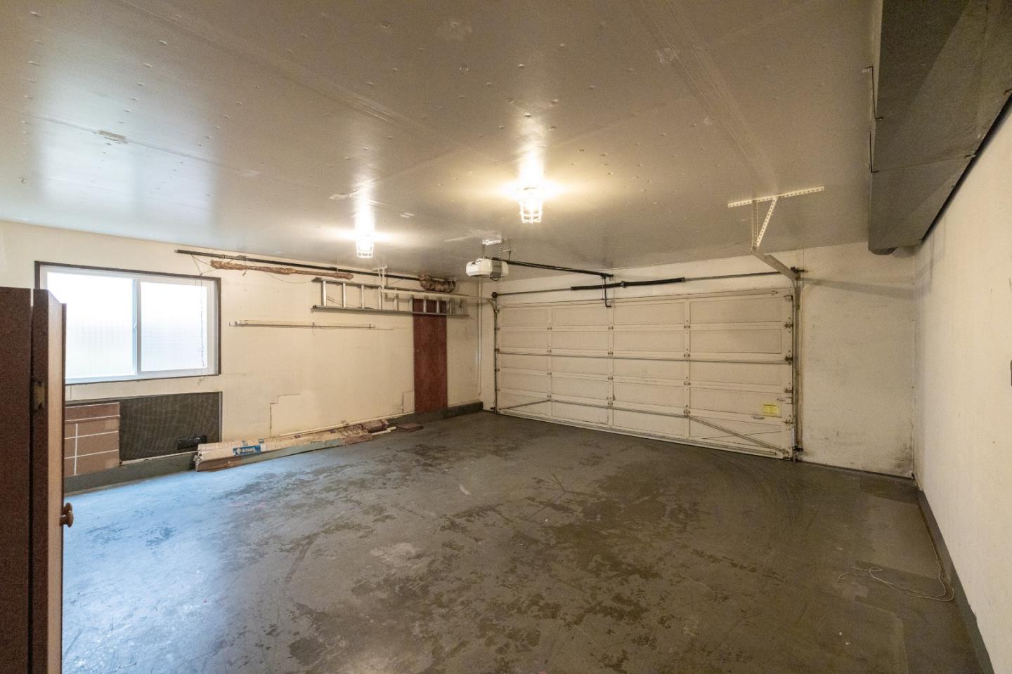 Detail Gallery Image 32 of 51 For 146 Seafoam Ave, Monterey,  CA 93940 - 4 Beds | 2 Baths