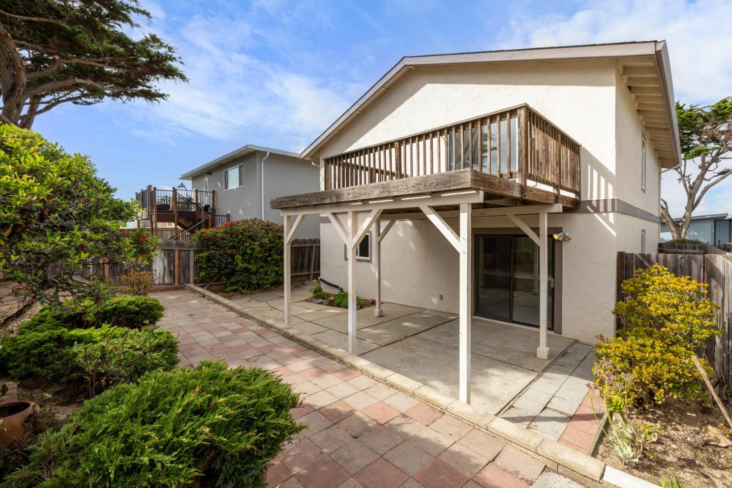 Detail Gallery Image 35 of 51 For 146 Seafoam Ave, Monterey,  CA 93940 - 4 Beds | 2 Baths