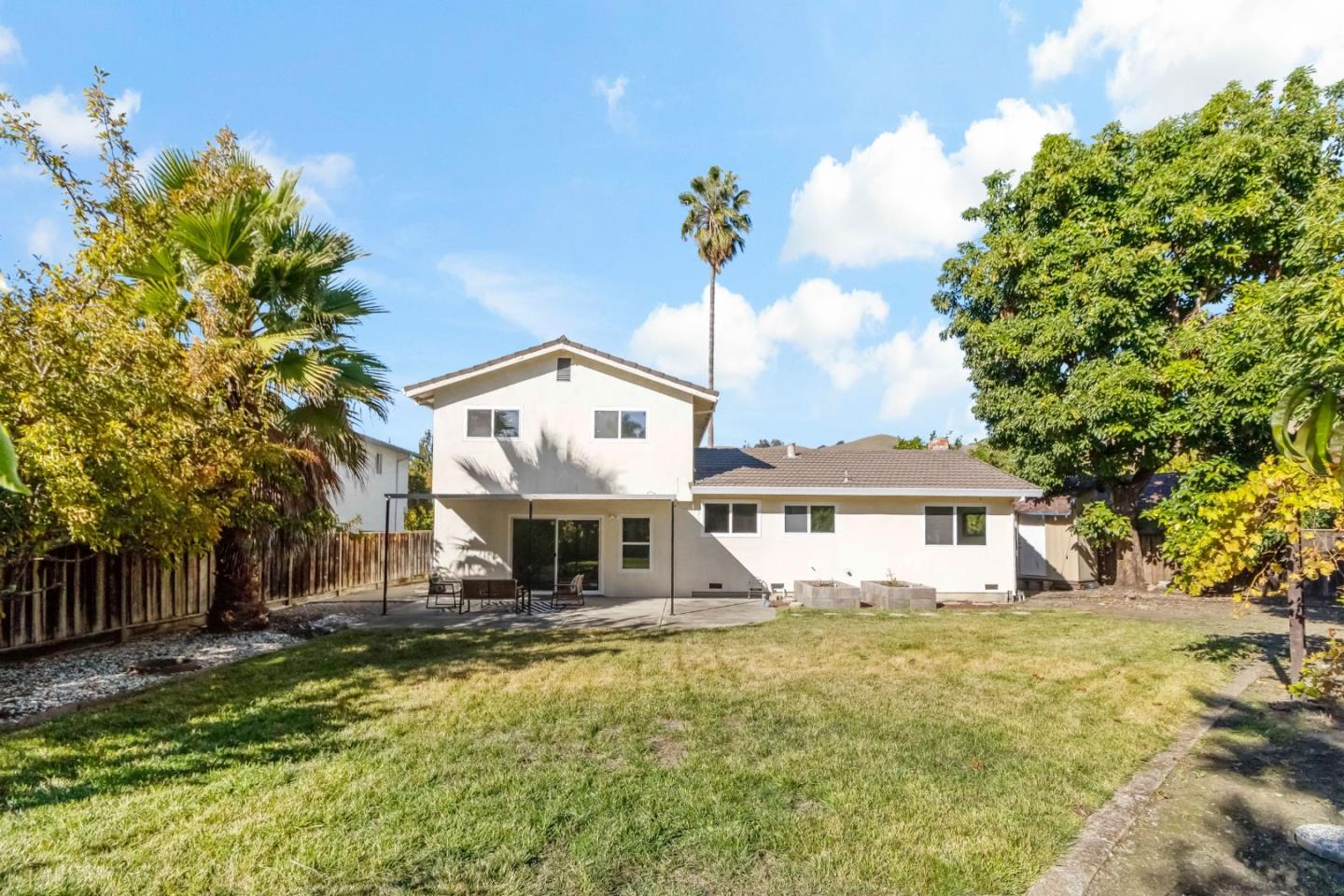 Detail Gallery Image 10 of 65 For 294 Rosado Rd, Fremont,  CA 94539 - 4 Beds | 2/1 Baths