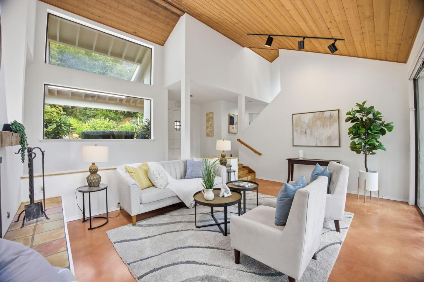 Detail Gallery Image 21 of 85 For 15098 Elm Park Park, Monte Sereno,  CA 95030 - 4 Beds | 2/1 Baths