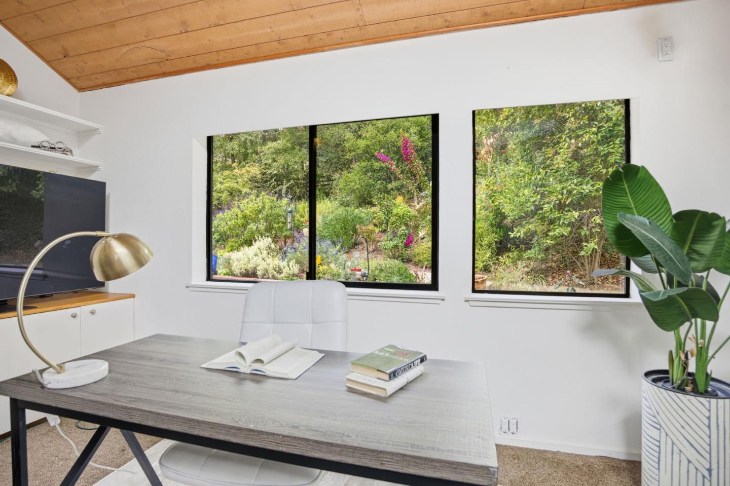 Detail Gallery Image 26 of 85 For 15098 Elm Park Park, Monte Sereno,  CA 95030 - 4 Beds | 2/1 Baths