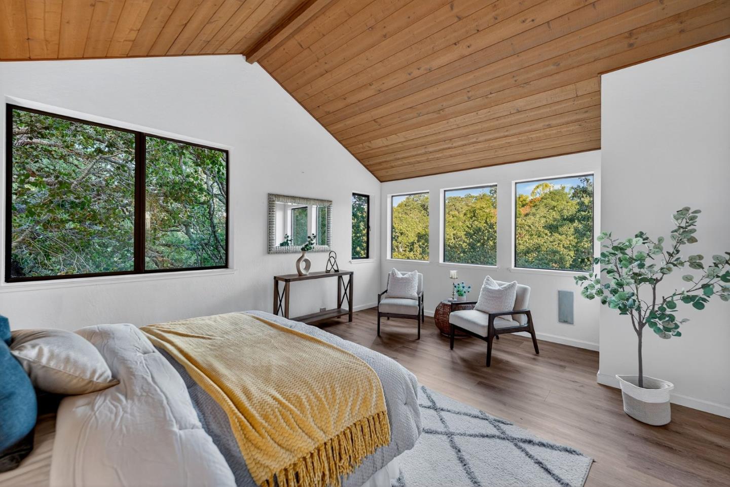 Detail Gallery Image 32 of 85 For 15098 Elm Park Park, Monte Sereno,  CA 95030 - 4 Beds | 2/1 Baths