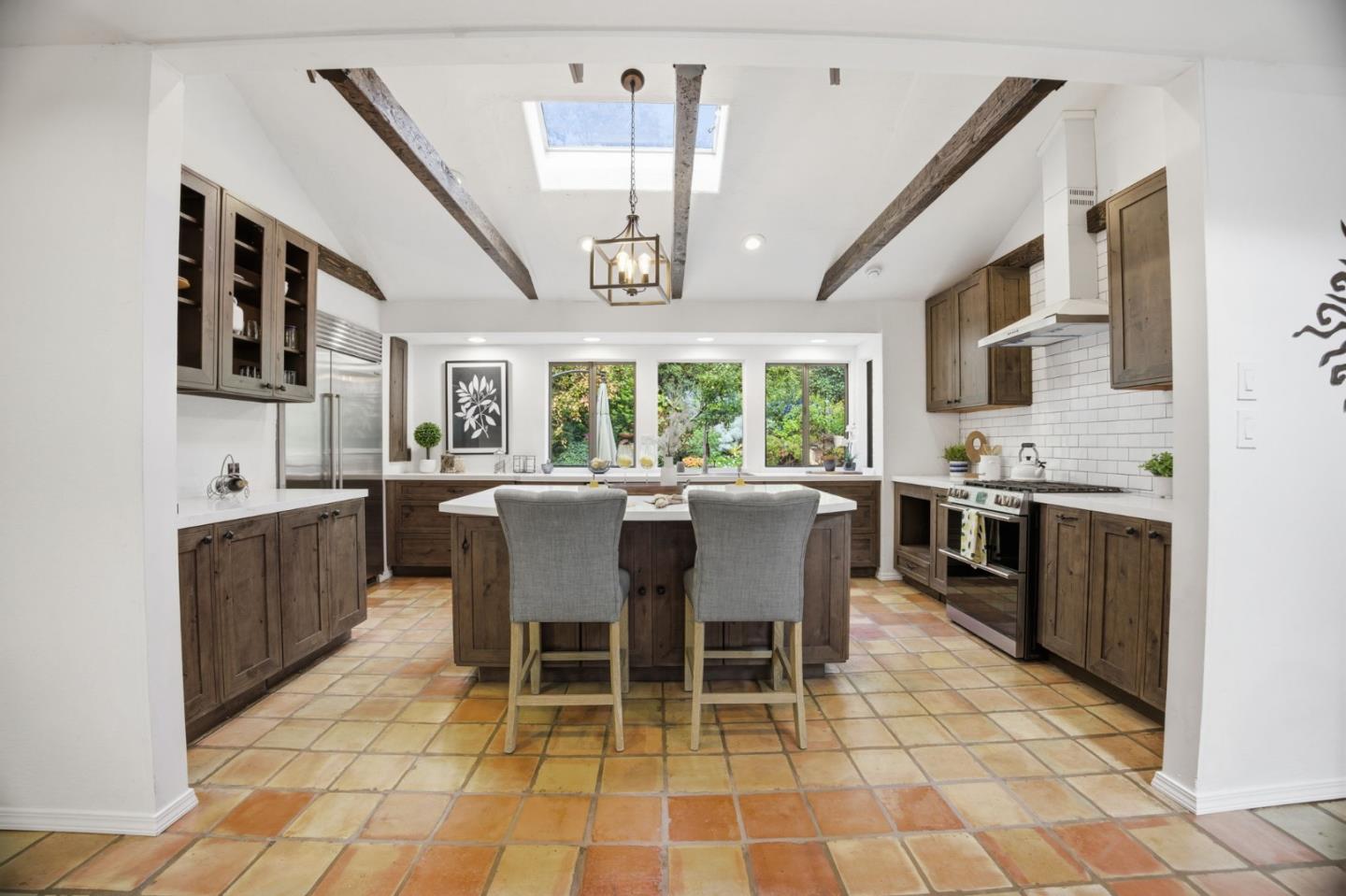 Detail Gallery Image 4 of 85 For 15098 Elm Park Park, Monte Sereno,  CA 95030 - 4 Beds | 2/1 Baths