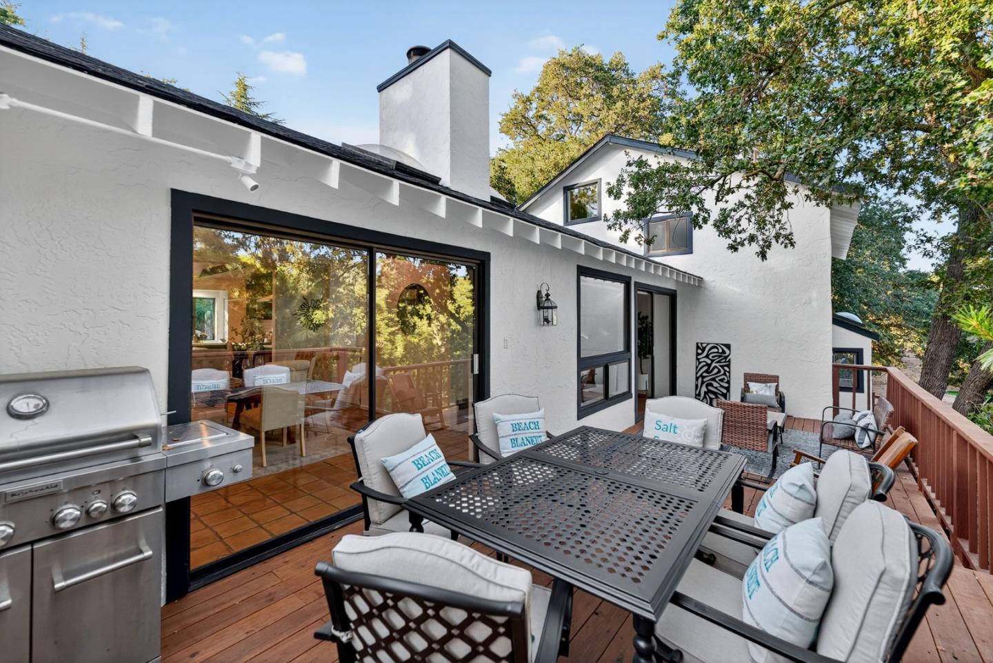 Detail Gallery Image 46 of 85 For 15098 Elm Park Park, Monte Sereno,  CA 95030 - 4 Beds | 2/1 Baths