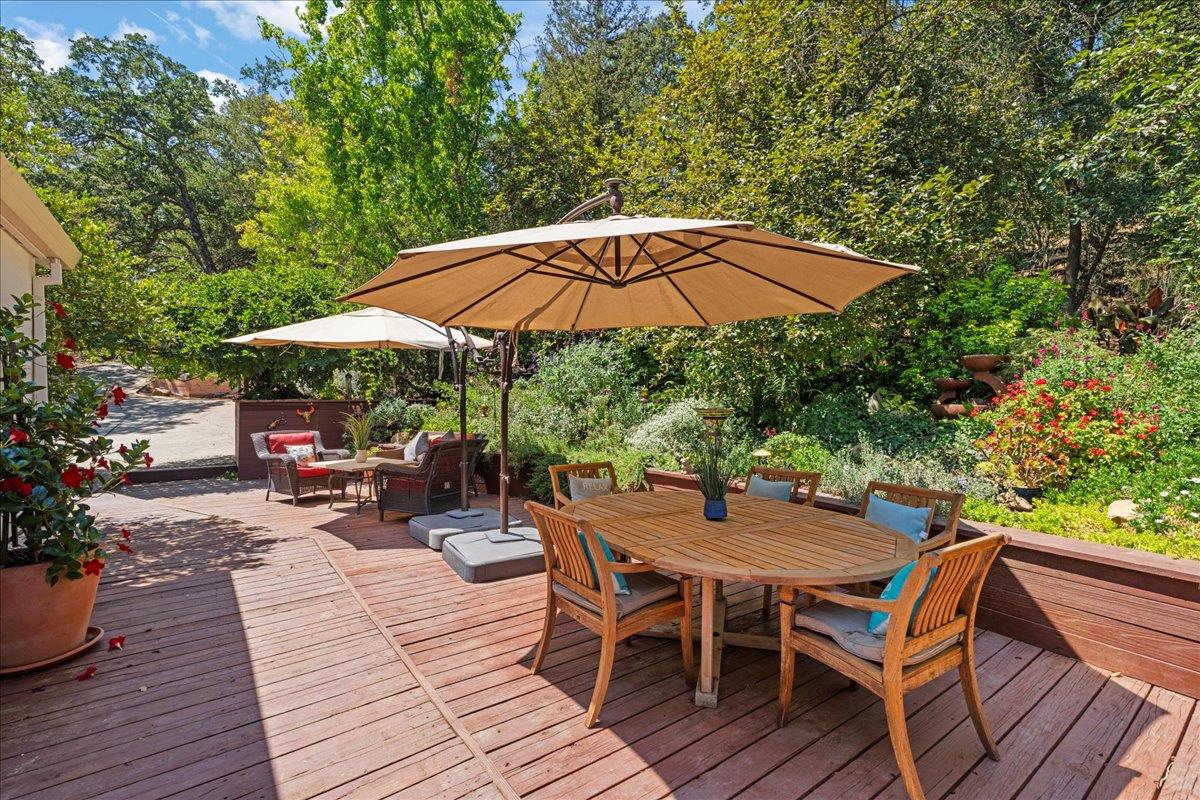 Detail Gallery Image 48 of 85 For 15098 Elm Park Park, Monte Sereno,  CA 95030 - 4 Beds | 2/1 Baths