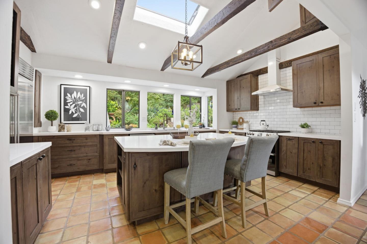 Detail Gallery Image 5 of 85 For 15098 Elm Park Park, Monte Sereno,  CA 95030 - 4 Beds | 2/1 Baths