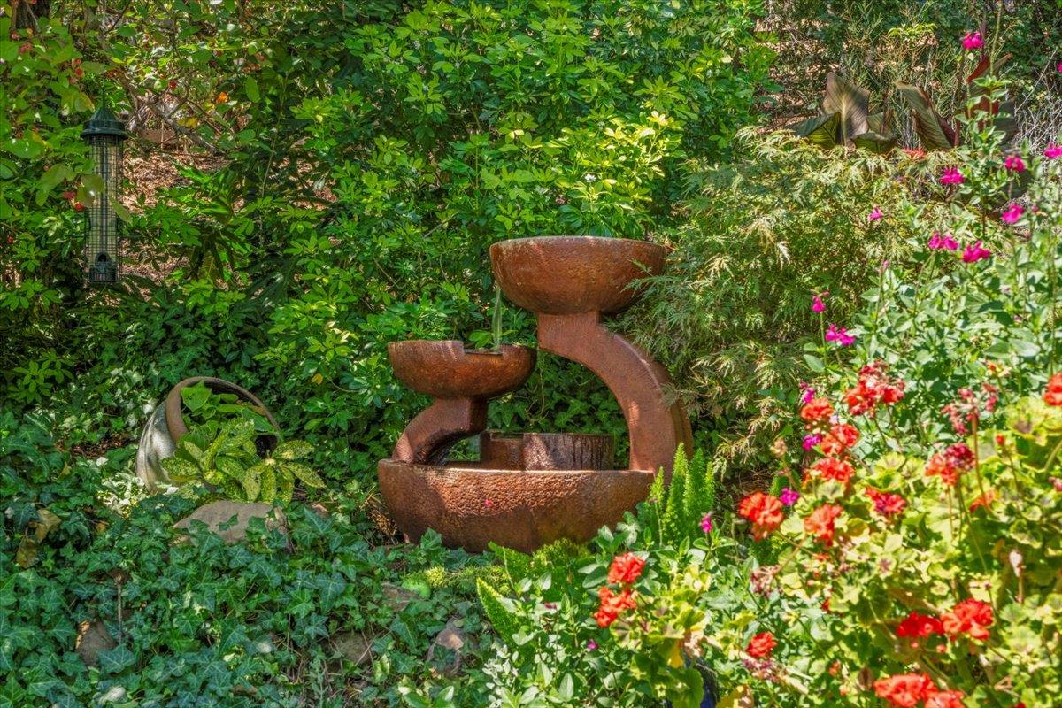 Detail Gallery Image 51 of 85 For 15098 Elm Park Park, Monte Sereno,  CA 95030 - 4 Beds | 2/1 Baths