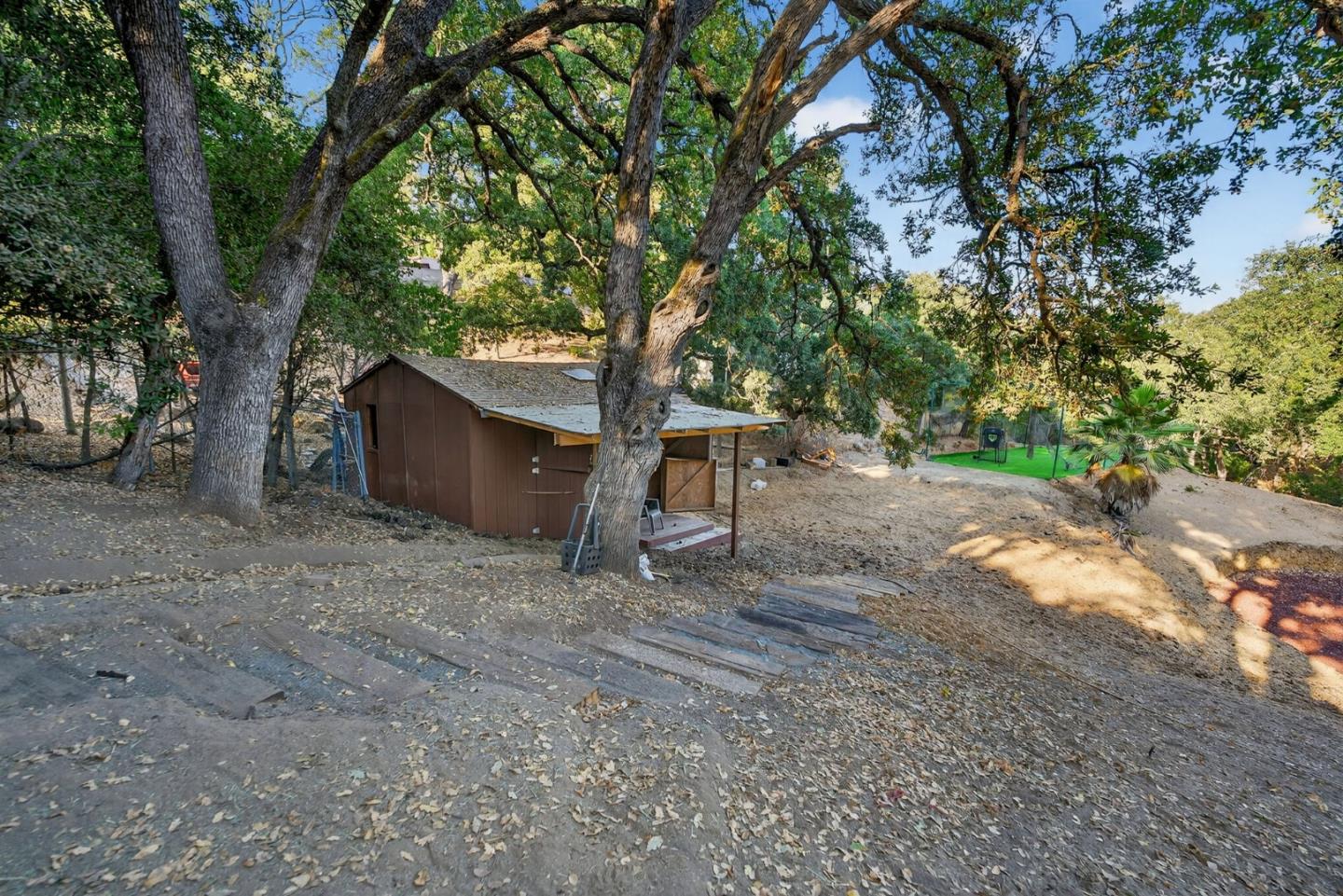 Detail Gallery Image 57 of 85 For 15098 Elm Park Park, Monte Sereno,  CA 95030 - 4 Beds | 2/1 Baths