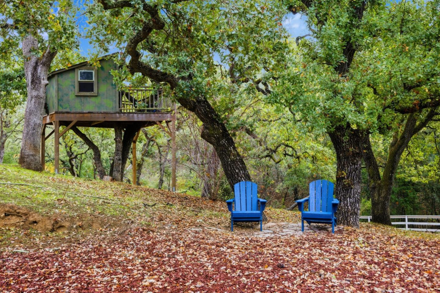 Detail Gallery Image 63 of 85 For 15098 Elm Park Park, Monte Sereno,  CA 95030 - 4 Beds | 2/1 Baths