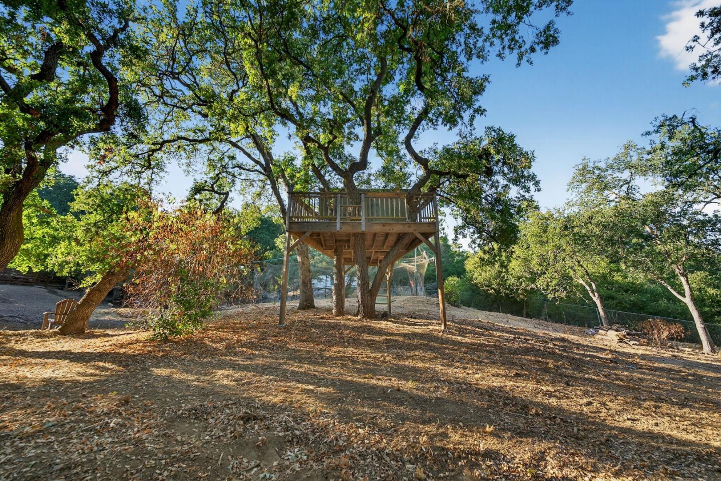 Detail Gallery Image 65 of 85 For 15098 Elm Park Park, Monte Sereno,  CA 95030 - 4 Beds | 2/1 Baths