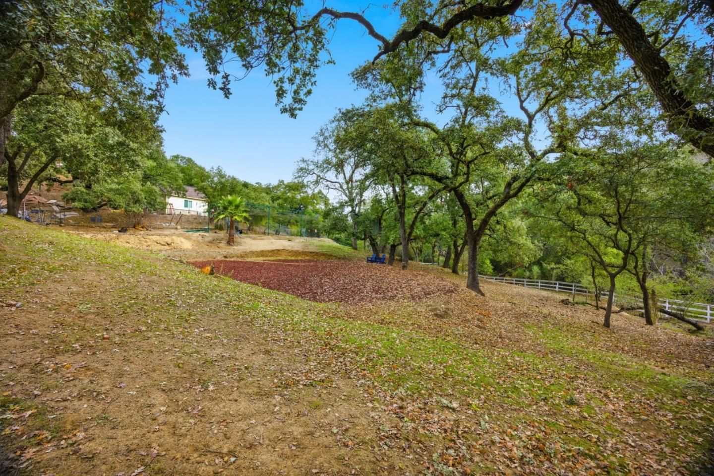 Detail Gallery Image 70 of 85 For 15098 Elm Park Park, Monte Sereno,  CA 95030 - 4 Beds | 2/1 Baths