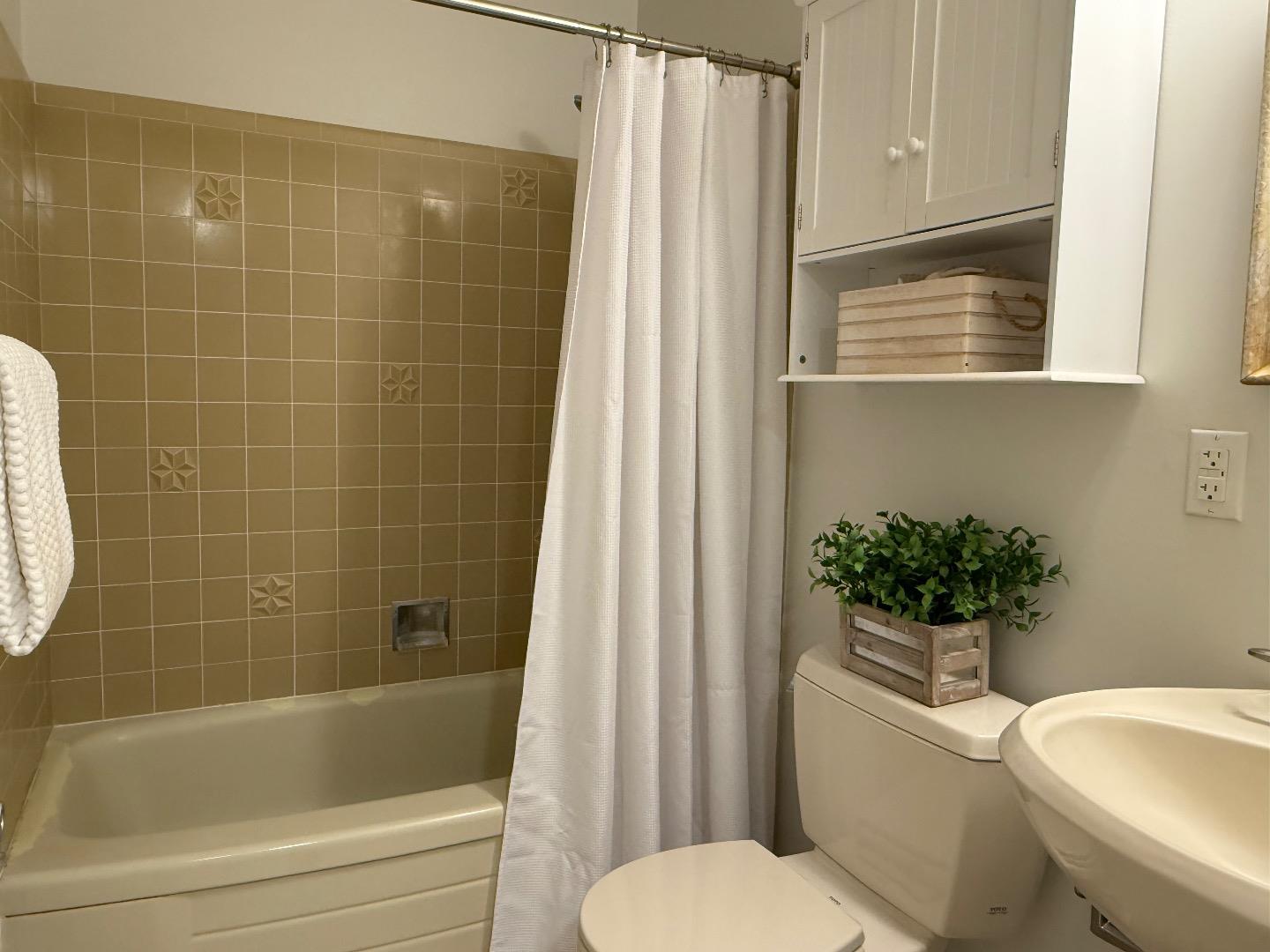 Detail Gallery Image 27 of 34 For 1288 Rio Hondo Dr, San Jose,  CA 95120 - 4 Beds | 3 Baths