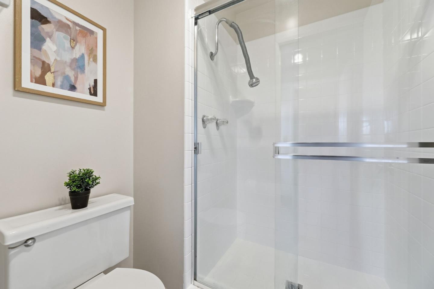 Detail Gallery Image 13 of 24 For 100 E Middlefield Rd 6g,  Mountain View,  CA 94043 - 2 Beds | 2 Baths
