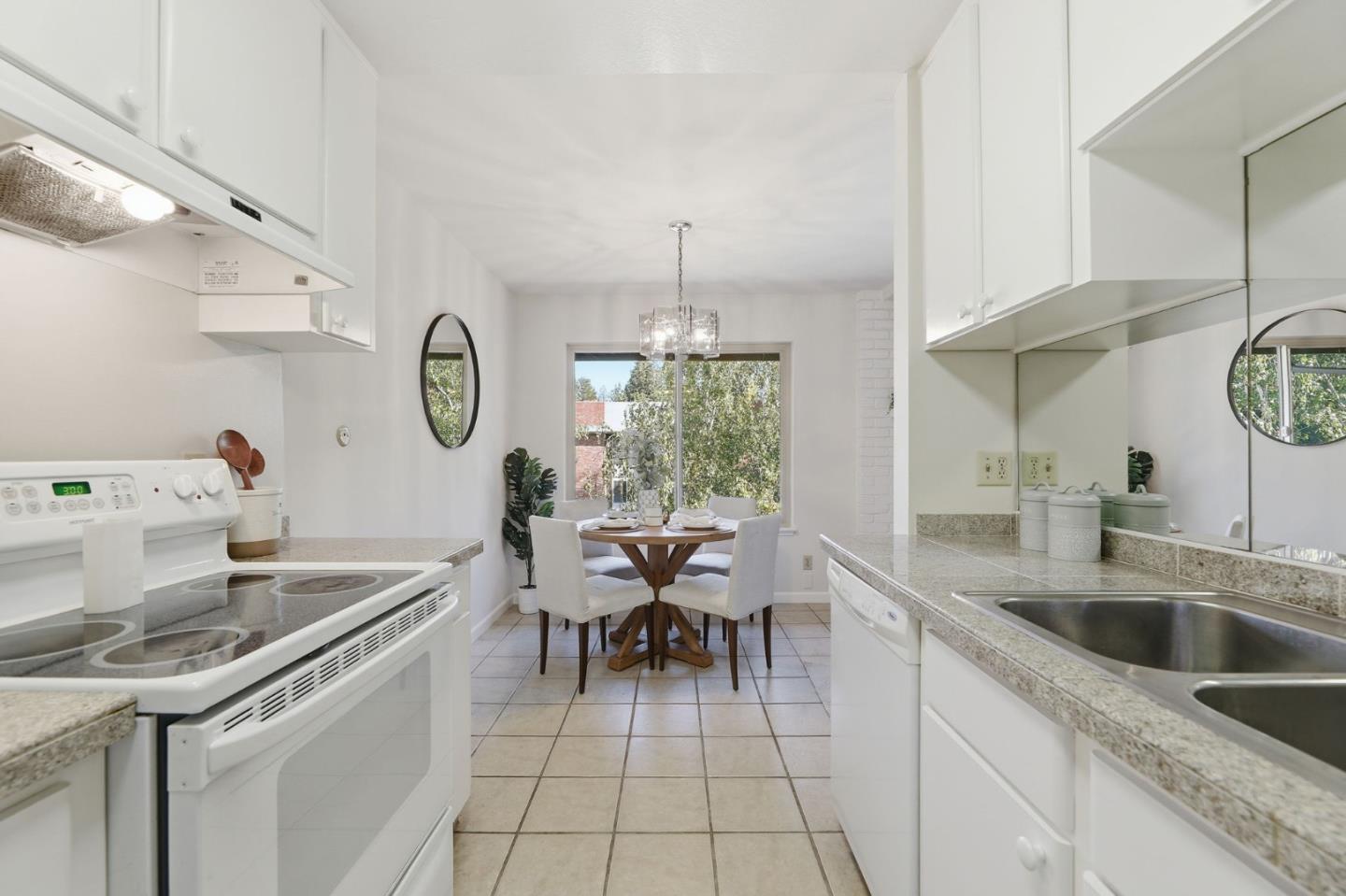 Detail Gallery Image 6 of 24 For 100 E Middlefield Rd 6g,  Mountain View,  CA 94043 - 2 Beds | 2 Baths