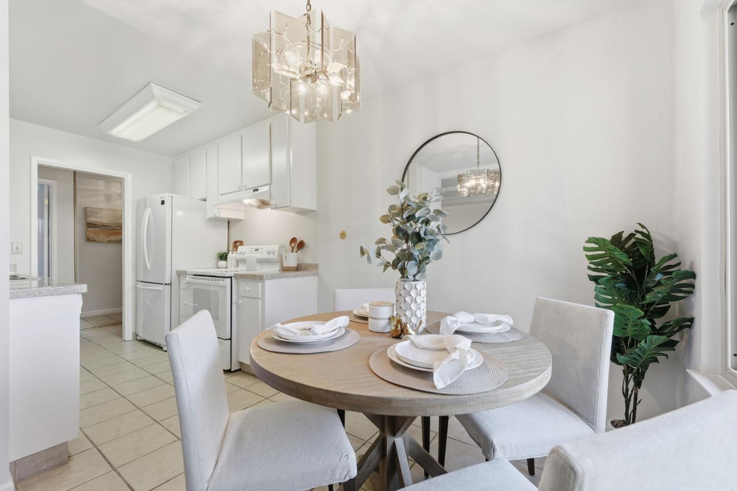 Detail Gallery Image 8 of 24 For 100 E Middlefield Rd 6g,  Mountain View,  CA 94043 - 2 Beds | 2 Baths