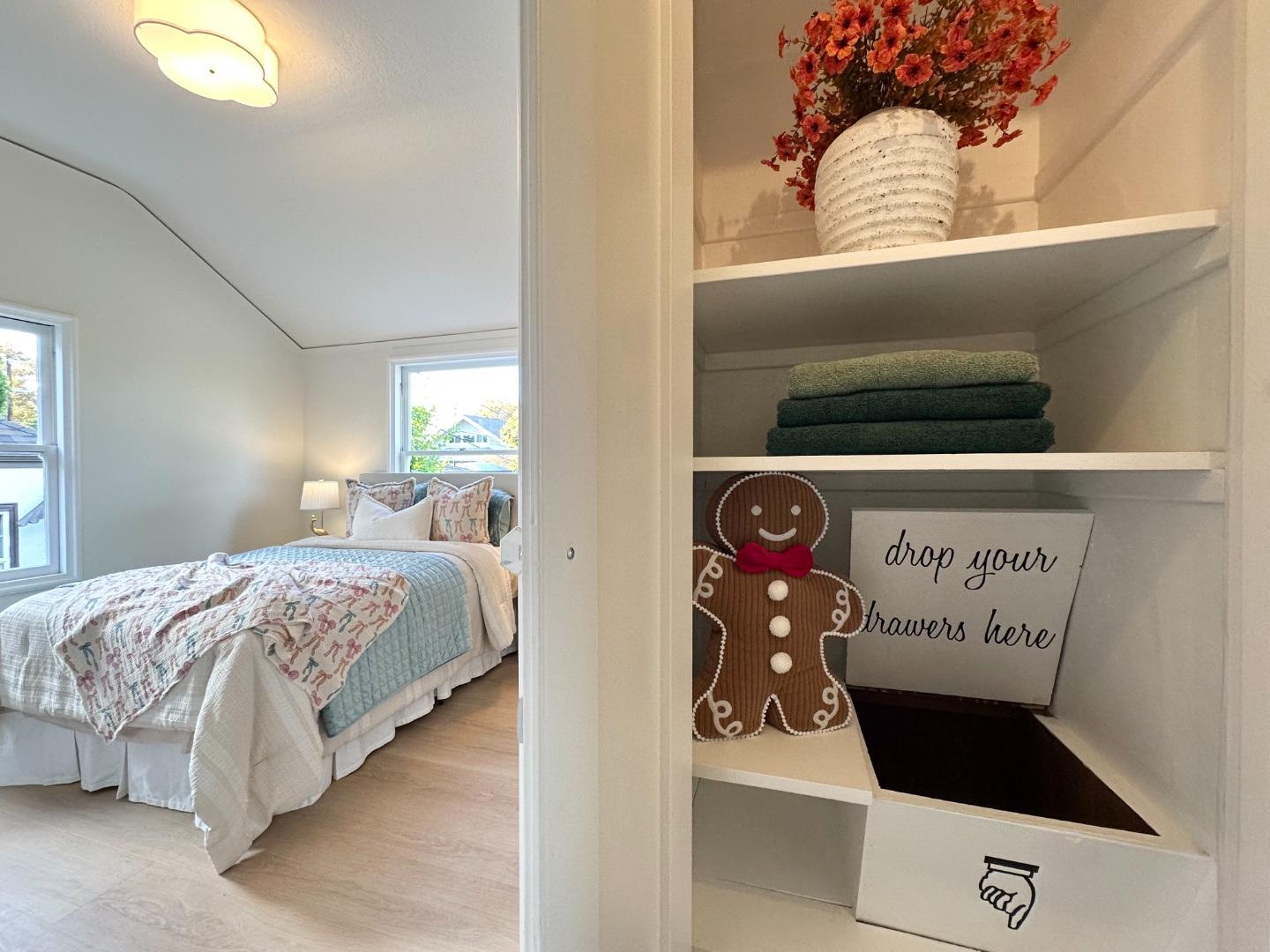 Detail Gallery Image 9 of 81 For 1183 Yosemite Ave, San Jose,  CA 95126 - 4 Beds | 3 Baths