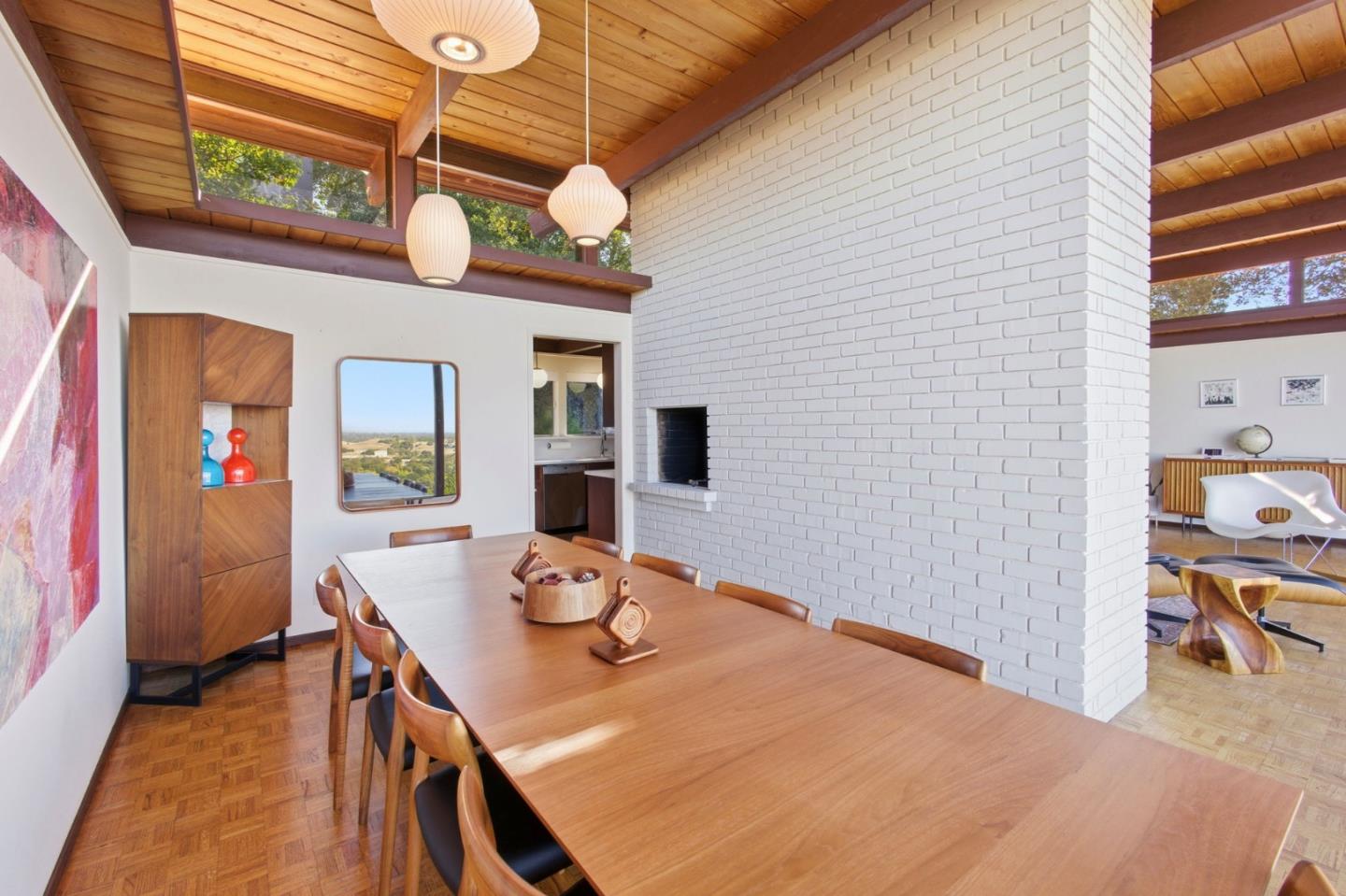 Detail Gallery Image 13 of 42 For 410 Conil Way, Portola Valley,  CA 94028 - 5 Beds | 3/1 Baths