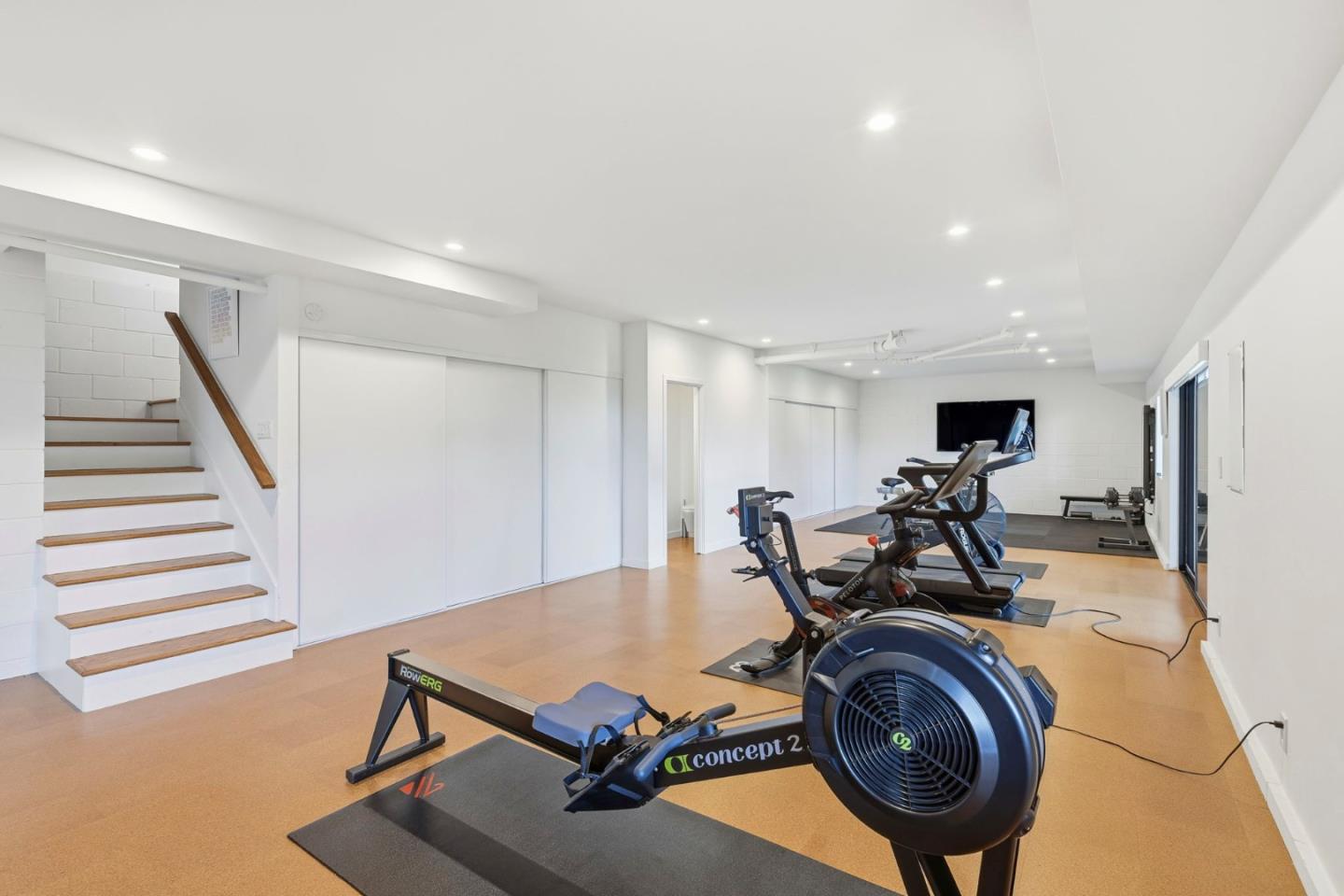 Detail Gallery Image 26 of 42 For 410 Conil Way, Portola Valley,  CA 94028 - 5 Beds | 3/1 Baths