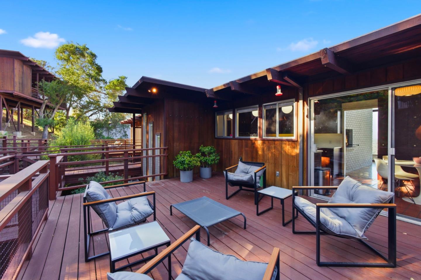 Detail Gallery Image 31 of 42 For 410 Conil Way, Portola Valley,  CA 94028 - 5 Beds | 3/1 Baths