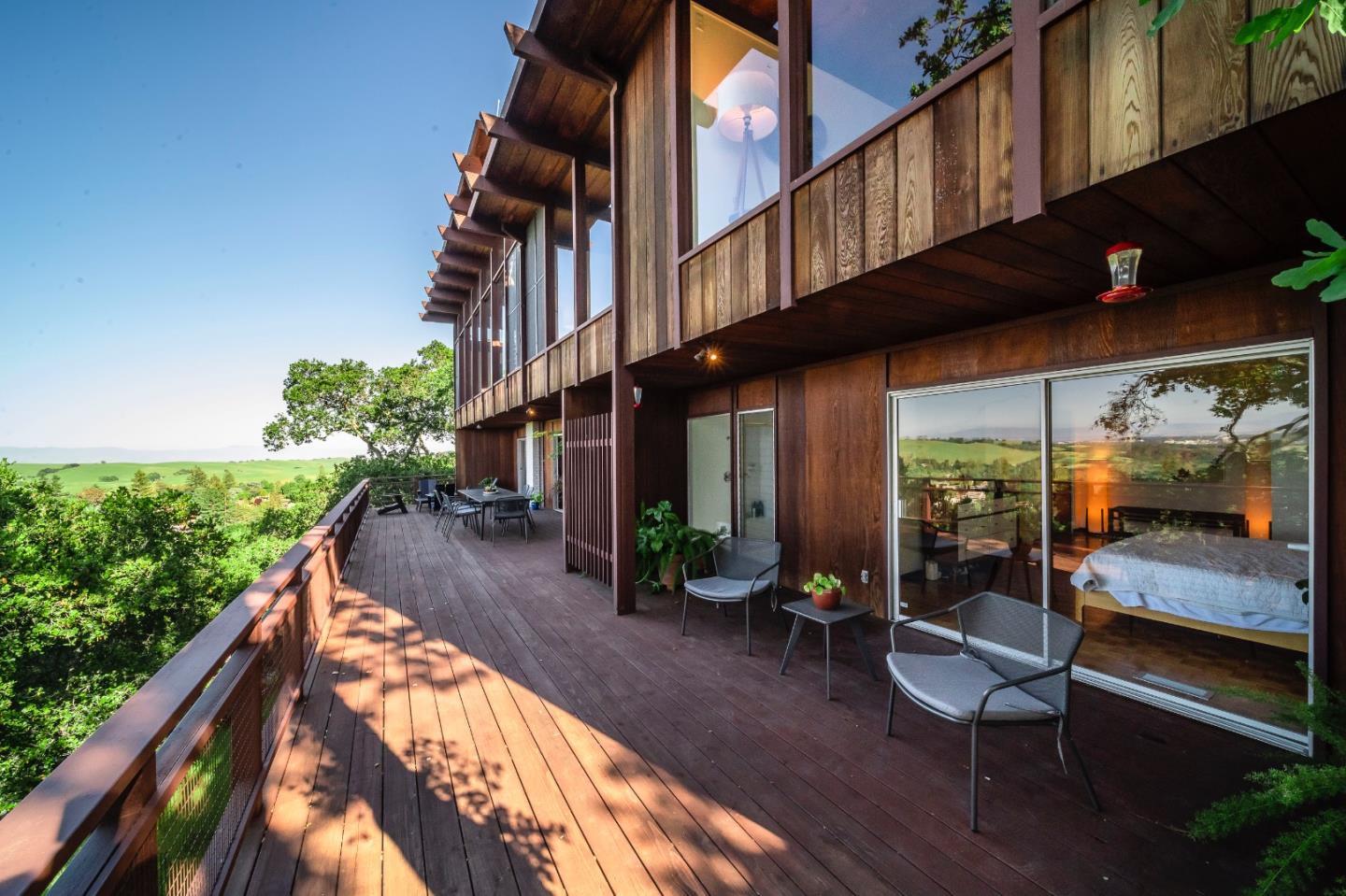 Detail Gallery Image 35 of 42 For 410 Conil Way, Portola Valley,  CA 94028 - 5 Beds | 3/1 Baths