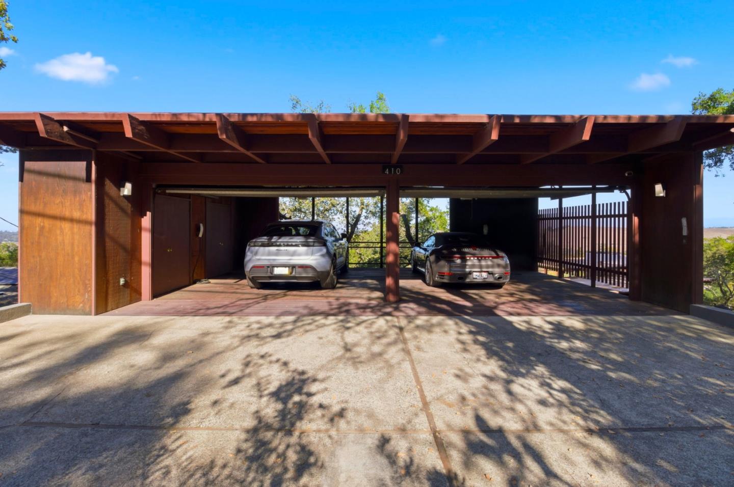 Detail Gallery Image 38 of 42 For 410 Conil Way, Portola Valley,  CA 94028 - 5 Beds | 3/1 Baths
