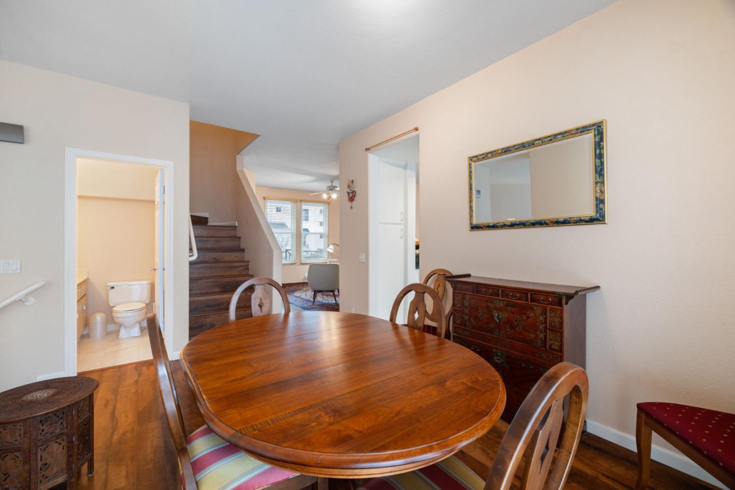 Detail Gallery Image 11 of 52 For 425 Navaro Way #108,  San Jose,  CA 95134 - 3 Beds | 2/1 Baths