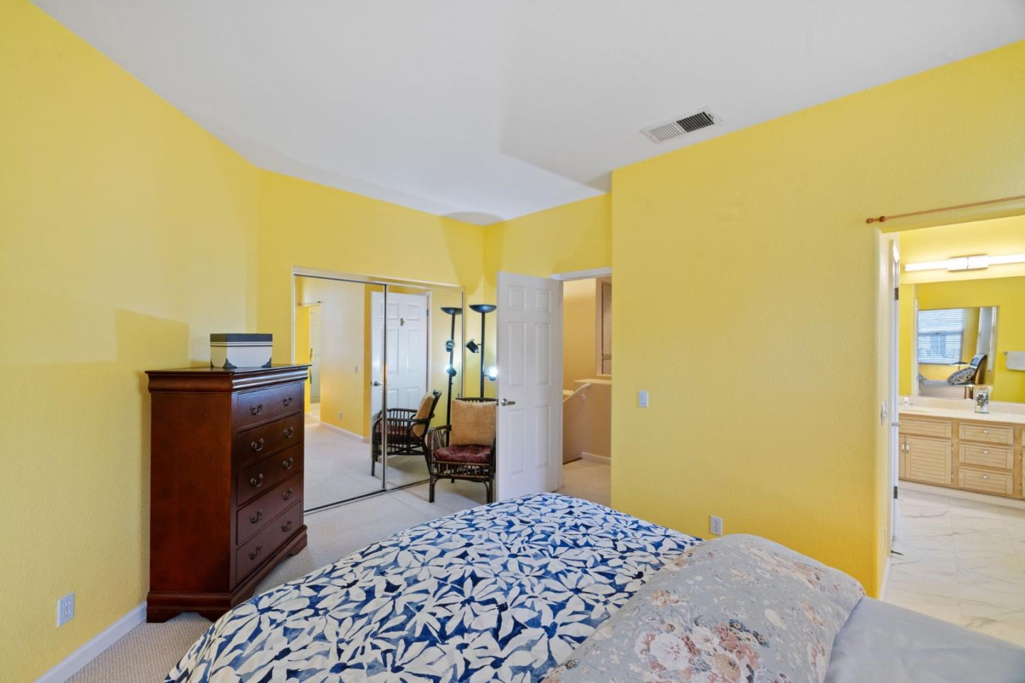 Detail Gallery Image 24 of 52 For 425 Navaro Way #108,  San Jose,  CA 95134 - 3 Beds | 2/1 Baths