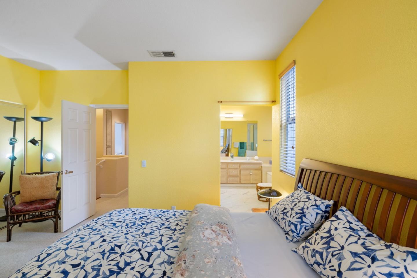 Detail Gallery Image 25 of 52 For 425 Navaro Way #108,  San Jose,  CA 95134 - 3 Beds | 2/1 Baths