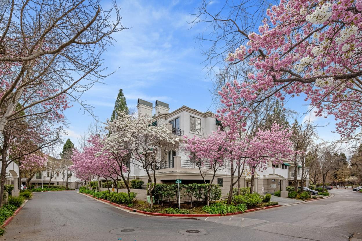 Detail Gallery Image 35 of 52 For 425 Navaro Way #108,  San Jose,  CA 95134 - 3 Beds | 2/1 Baths