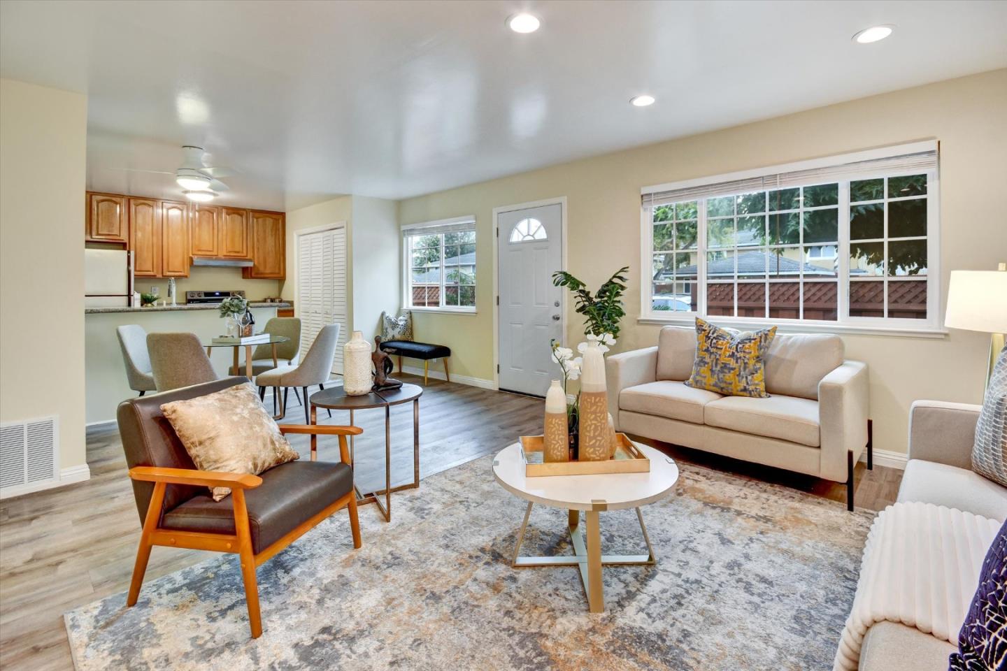 Detail Gallery Image 8 of 28 For 5683 Playa Del Rey #1,  San Jose,  CA 95123 - 2 Beds | 1 Baths