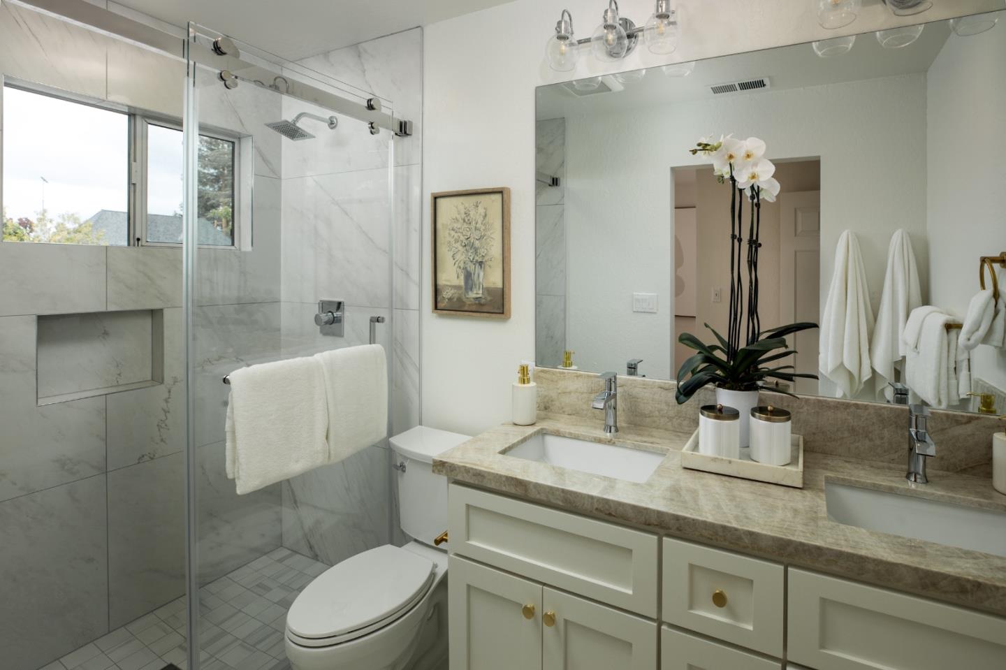 Detail Gallery Image 13 of 22 For 2721 Fairbrook Dr, Mountain View,  CA 94040 - 4 Beds | 3 Baths