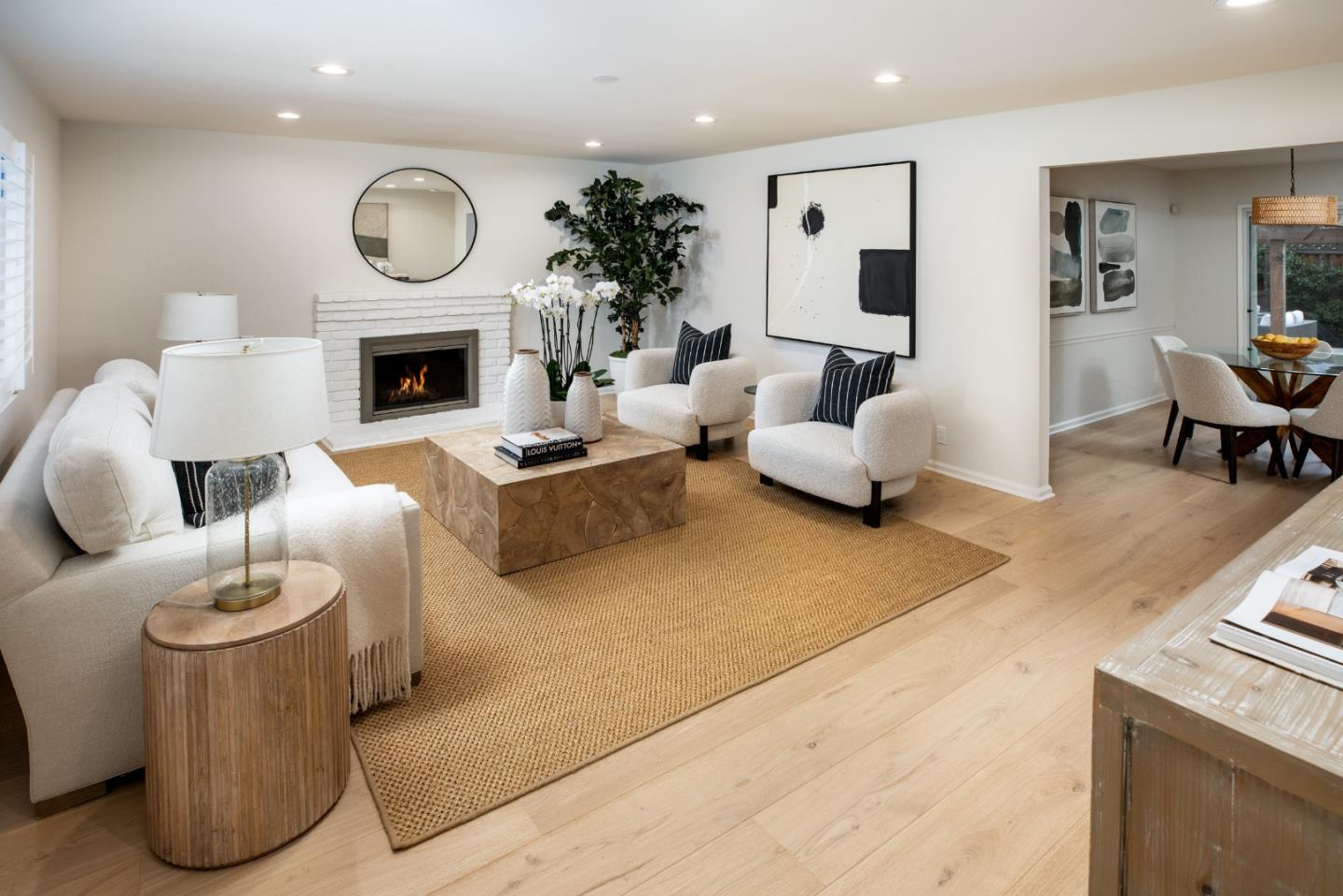 Detail Gallery Image 2 of 22 For 2721 Fairbrook Dr, Mountain View,  CA 94040 - 4 Beds | 3 Baths