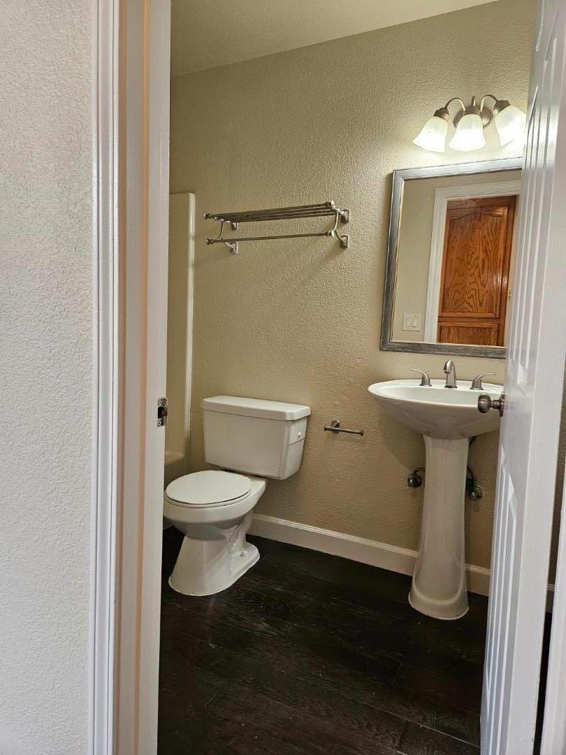 Detail Gallery Image 14 of 17 For 1000 Peach Ct, Hollister,  CA 95023 - 3 Beds | 2 Baths