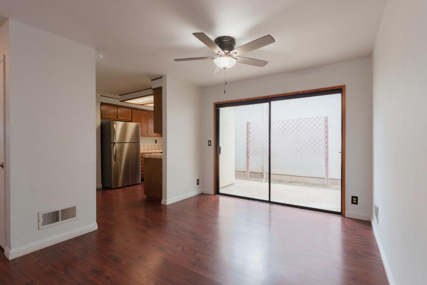 Detail Gallery Image 10 of 25 For 1549 N First St, Salinas,  CA 93906 - 2 Beds | 2 Baths