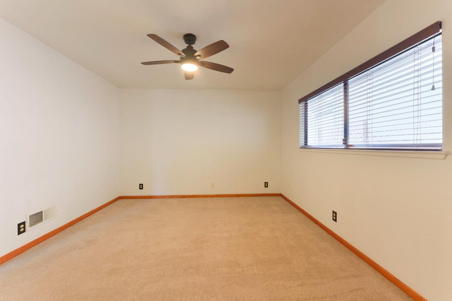 Detail Gallery Image 16 of 25 For 1549 N First St, Salinas,  CA 93906 - 2 Beds | 2 Baths