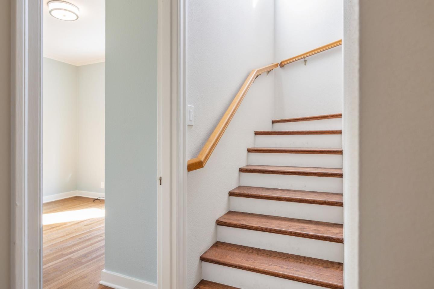 Detail Gallery Image 28 of 48 For 1227 Rhus St, San Mateo,  CA 94402 - 4 Beds | 3 Baths